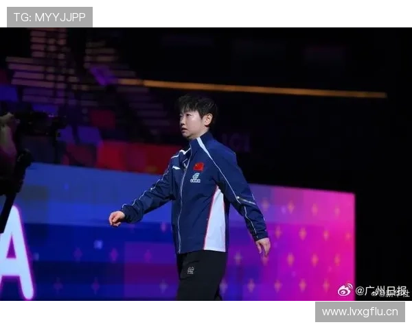 孙颖莎一天喝三杯冰美式，训练完直接睡更衣室